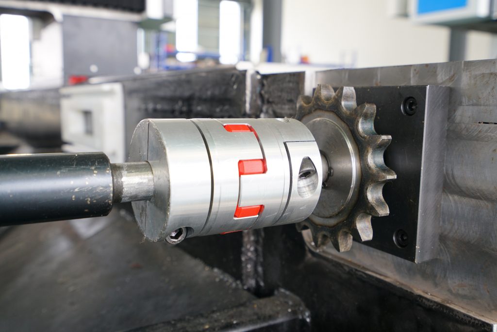 دستگاه برش لیزری برش لیزری فیبر فلزی cnc برای ورق مس آلومینیوم فولاد آهن